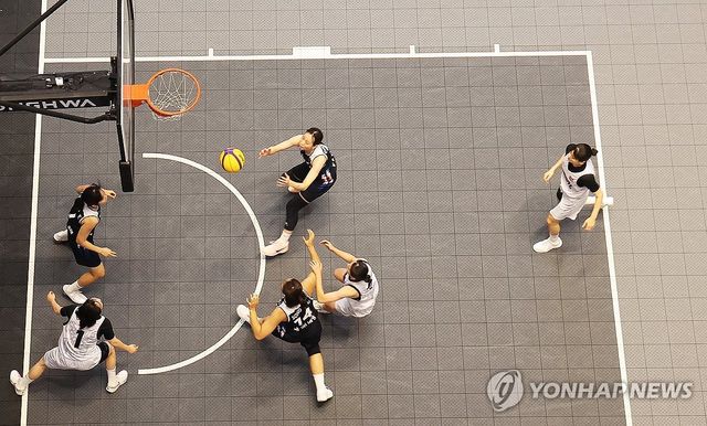 쇼핑몰에서 열린 WKBL 3X3 트리플잼