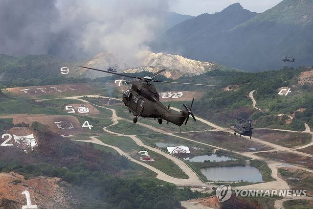 기동하는 육군 수리온 헬기