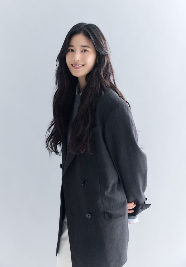 배우 정은채