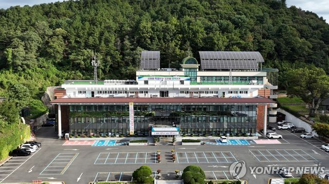 홍천군청 전경
