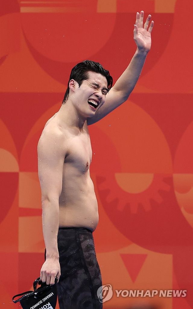 200m 자유형 은메달 획득한 황선우