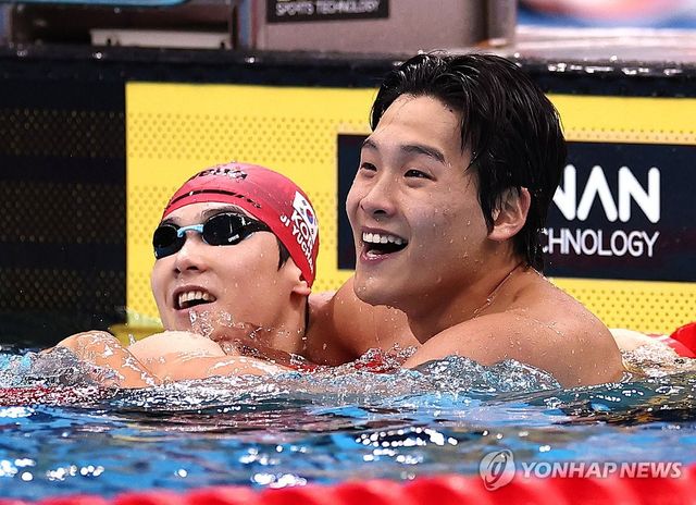 자유형 50m, 금메달 김영범-동메달 지유찬