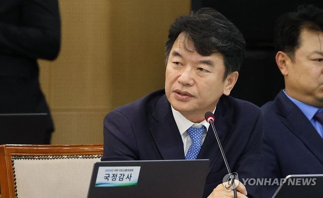 질의하는 문진석 의원