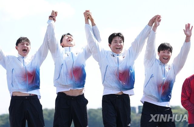 한국 카누, 남자 카약 4인승서 사상 첫 금메달 획득