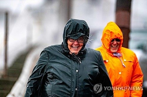 거센 파도 덮친 매사추세츠 해안