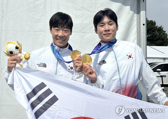 조광희·김효빈 한국 첫 2관왕
