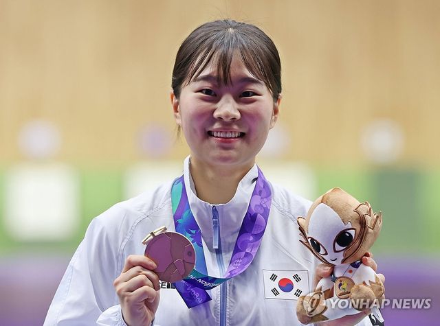 사격 김지은 '동메달입니다'