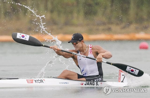 질주하는 카약 장상원
