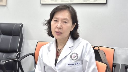 연합뉴스와 인터뷰 중인 김현아 교수