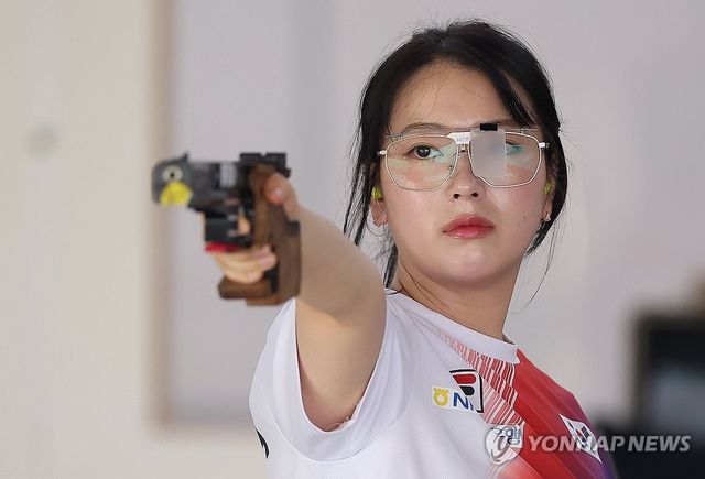 훈련하는 봉서린