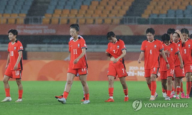 한국, 일본에 2대0 패배