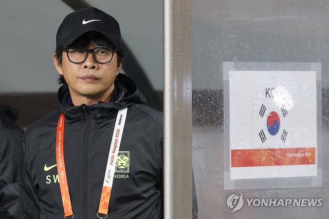경기 앞둔 신상우 감독