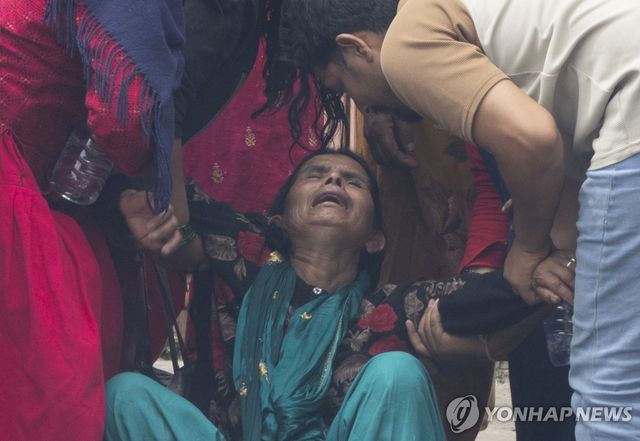 네팔 대홍수 희생자 장례식
