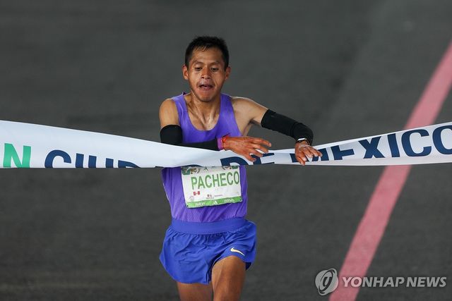 22달러짜리 전자시계 차고 우승하는 크리스티안 파체코