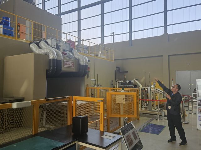 2.5MeV 전자가속기