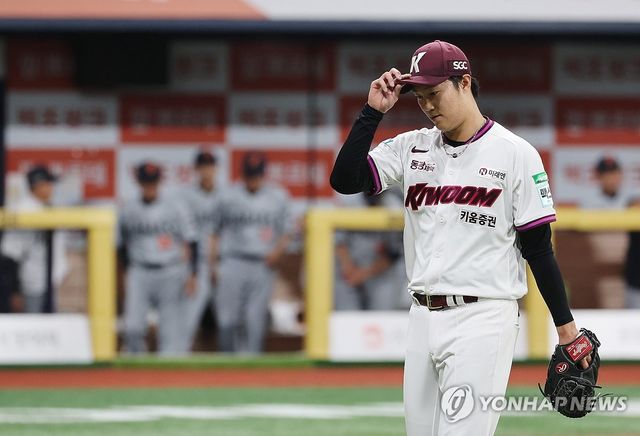 안우진, 잘 안풀리네