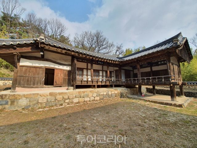 국가문화재 보물로 지정 고시된 '포항 상달암'