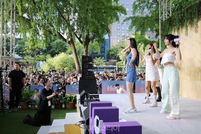 2023 하이커 페스타 오마이걸/사진-[한국관광공사]