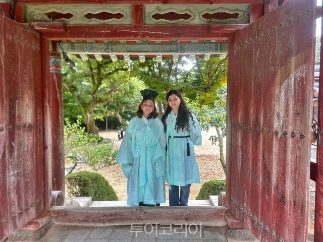 안동 도산서원 유생복 체험 가을 정취 더하다/사진=안동시