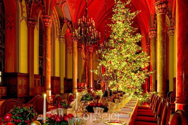 호헨촐레른 성 로열 윈터 매직Burg-Hohenzollern_Roland-Beck