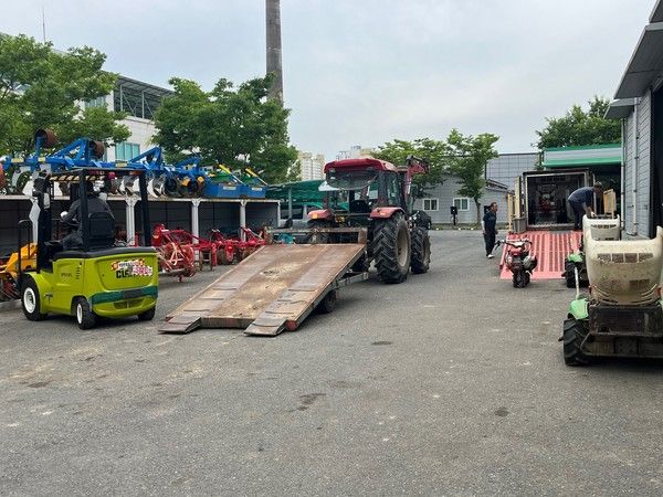 강진군이 농기계 임대료 감면 기간을 오는 2025년 12월 31일까지 1년간 연장한다. /사진-강진군