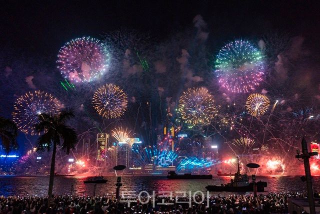 홍콩 빅토리아 하버의 새해 카운트다운/사진-홍콩관광청