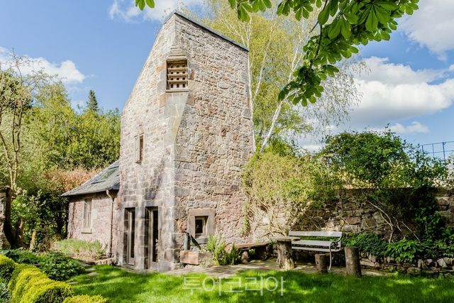 로맨틱한 전용 정원을 갖춘 전원주택