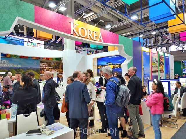 2024 독일 베를린 ITB 박람회에서 한국홍보관을 찾은 방문객들