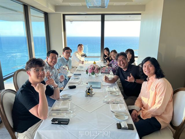 아쿠아-애스톤 호스피탈리티 그룹과 하와이안항공은 5개 여행사를 초청해 5박 7일간 하와이 팸투어를 진행했다.