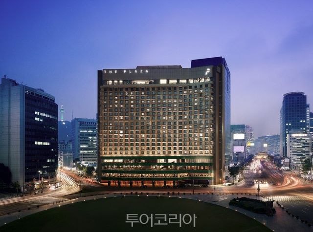 더 플라자 전경