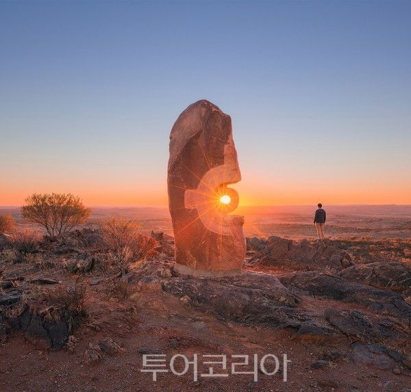 뉴사우스웨일스 브로큰 힐의 리빙 데저트 석양 조각상 /사진출처- 뉴사우스웨일스주 관광청