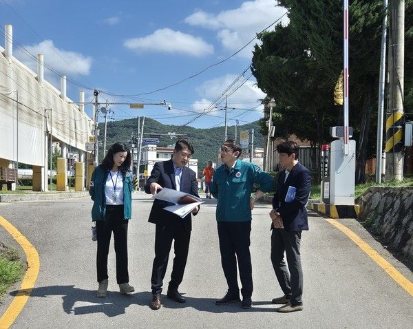 김정민 부시장 입암천 현장 방문 모습(사진제공=양주시청)