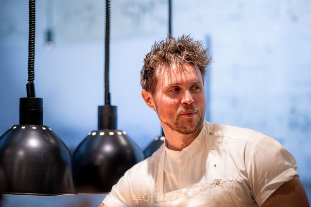 Chef John Wesley 1 (credit Jesse Evan Cudworth) _ Kiln