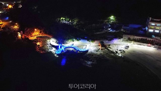 남일대해수욕장 야경/사진-사천시