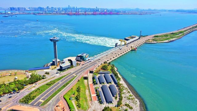 시화나래조력공원, 달 전망대/사진-안산시