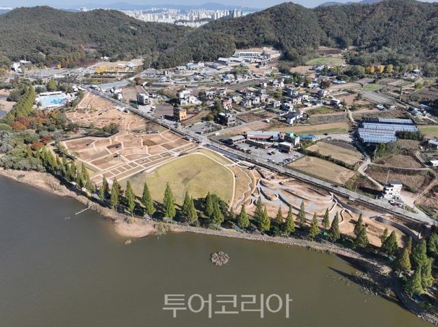 충남 제1호 지방정원으로 등록된 신정호 정원/사진=아산시