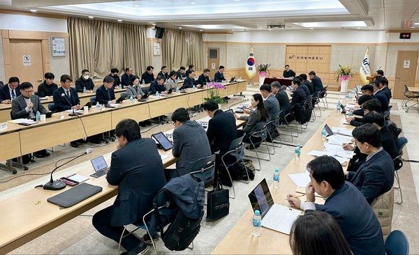 15일 한국농어촌공사 전남지역본부 6층 대회의실에서 열린 2025년 업무보고회 모습. /사진-한국농어촌공사 전남지역본부