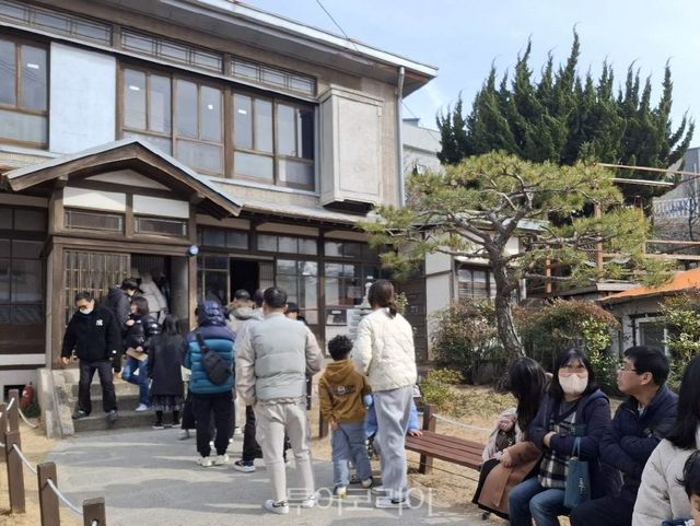 (1. 스페이스워크, 2. 이가리닻전망대, 3. 구룡포일본인가옥거리/사진-포항시