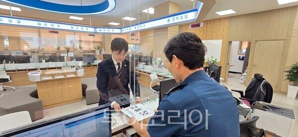 유정기 전북도교육감 권한대행이 1일 교육활동 침해 학부모를 대리 고발했다. /사진-전북도교육청