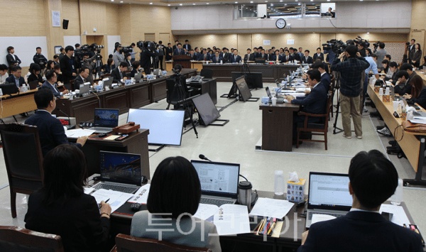 국회 행정안전위원회가 20일 오전 인천시청 본관 회의실에서 인천광역시를 대상으로 국정감사를 개최 하고 있다. 2025.10.20. / 투어코리아 이창호 기자