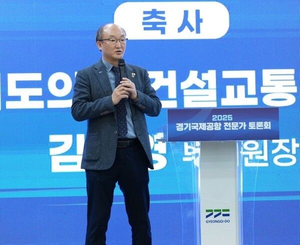 축사하는&nbsp;김동영 부위원장