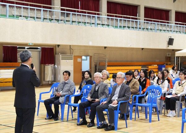 오일도 백일장 대회에서 오도창 영양군수가 인사말을 하고 있다./사진-영양군