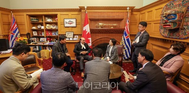 경기도의회 캐나다 BC주 친선의원연맹&nbsp;&nbsp;캐나다 브리티시컬럼비아(BC) 주의회 의사당 빙문 /사진 =경기도의회