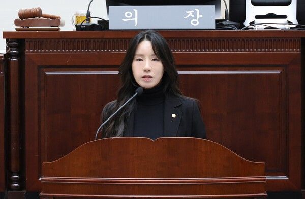 윤정희 용산구의원 5분 자유 발언 모습(사진제공=용산구의회)