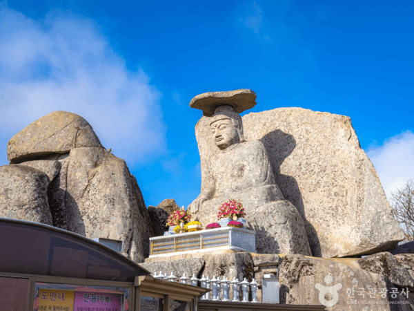팔공산갓바위 /사진제공-한국관광공사