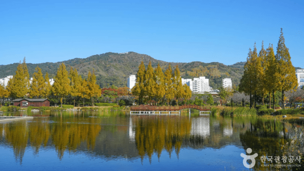 연지공원 /사진제공-한국관광공사