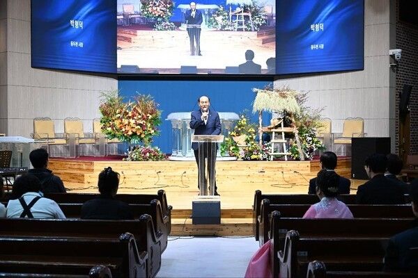 박형덕 동두천시장 동성교회에서 열린 2025 동두천 연탄은행 재개식 참석 인사말 모습(사진제공=동두천시청)