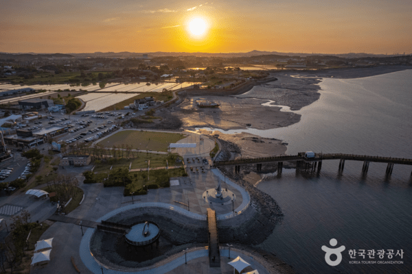 삽교호 함상공원 /사진제공-한국관광공사