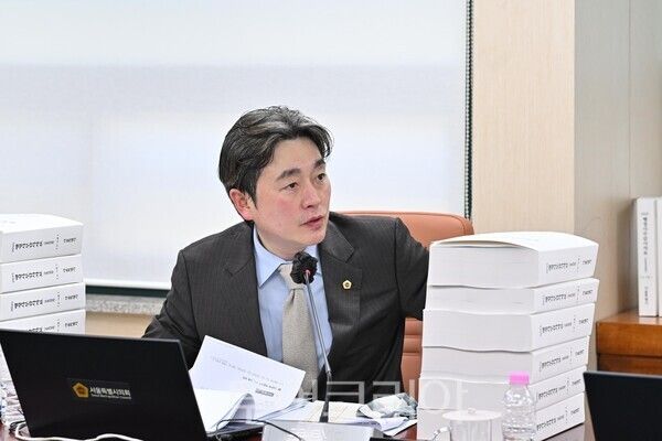 김성준 부위원장