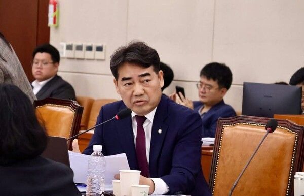 지난 20일 열린 국회 행정안전위원회 법안소위원회에서 이성권 의원이 발언하고 있다/사진제공=이성권 의원실.